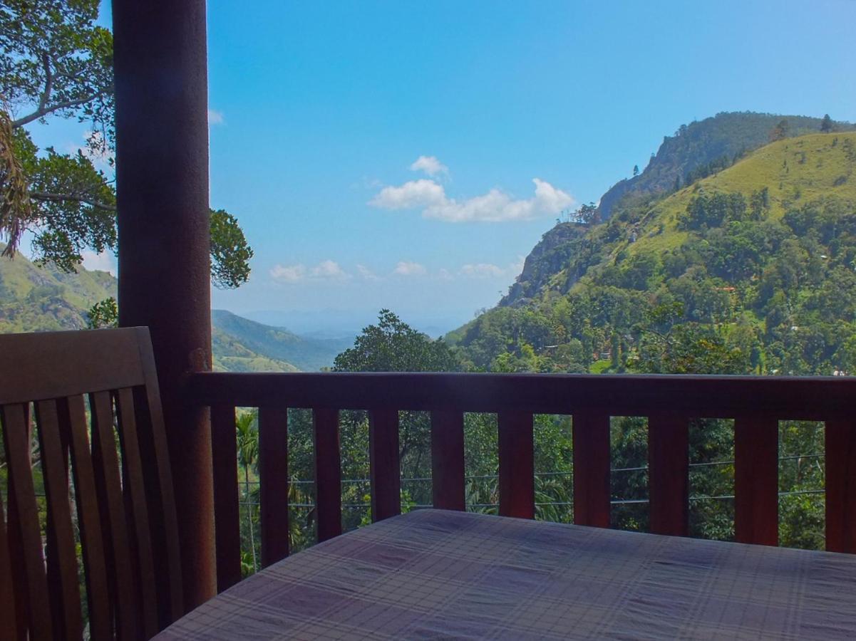 Blue Ribbon Homestay Элла Экстерьер фото