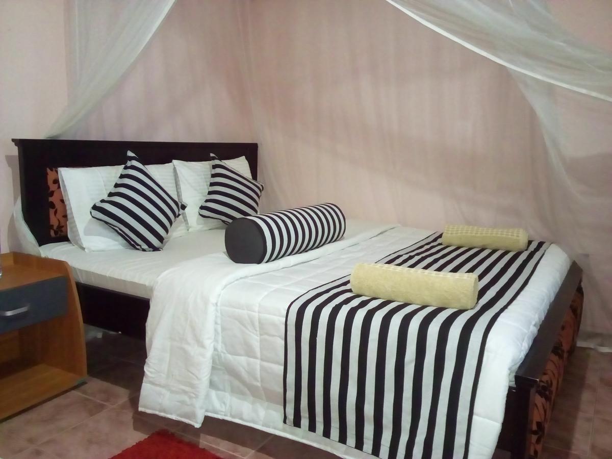 Blue Ribbon Homestay Элла Экстерьер фото